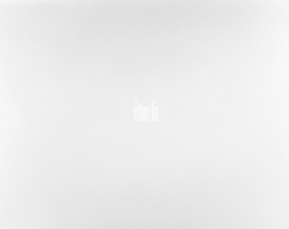Etre là-summary